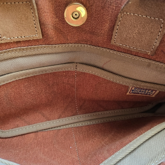 Vintage Dooney & Bourke Designer Handbag - Picture 7 of 10